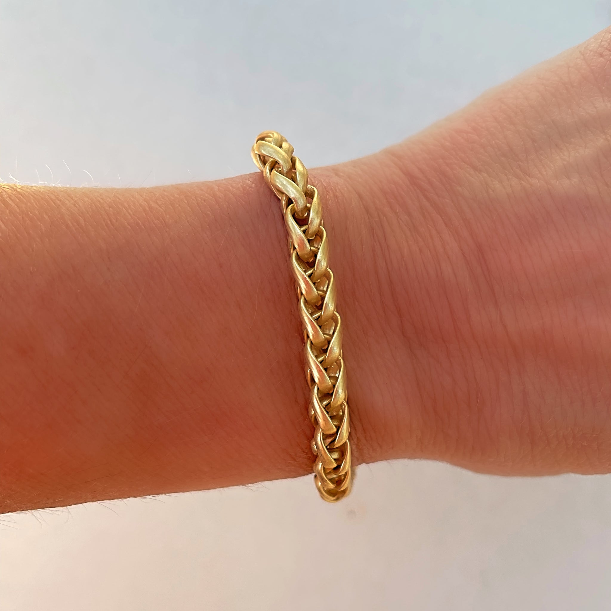 “Luxe” Bracelet (single strand)